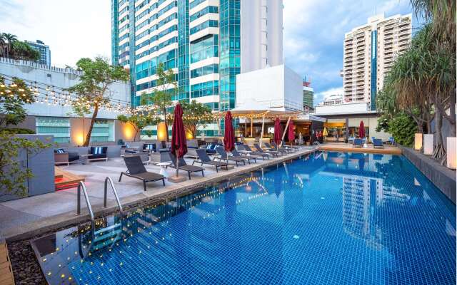 Park Plaza Bangkok Soi 18