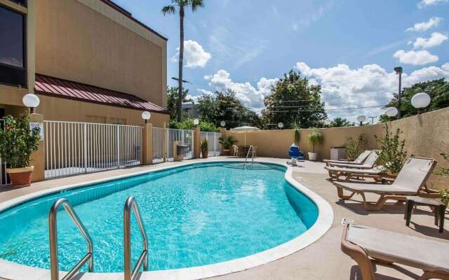 Comfort Inn & Suites Lantana - West Palm Beach South