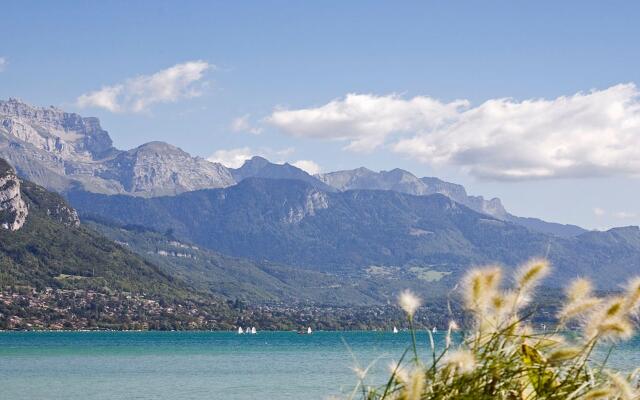 ibis Styles Annecy Gare Centre