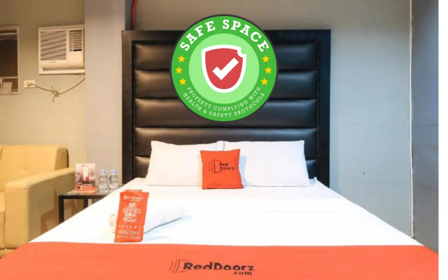 RedDoorz @ P Florentino Street Sampaloc Manila