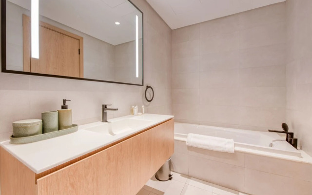 Maison Privee - Marquise Square - 2505