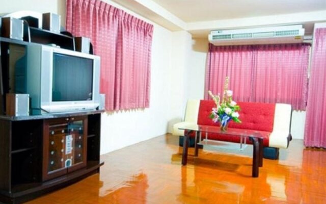 Yamadaya Apartment