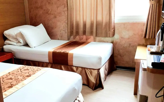 Gau Shan Ching Hotel