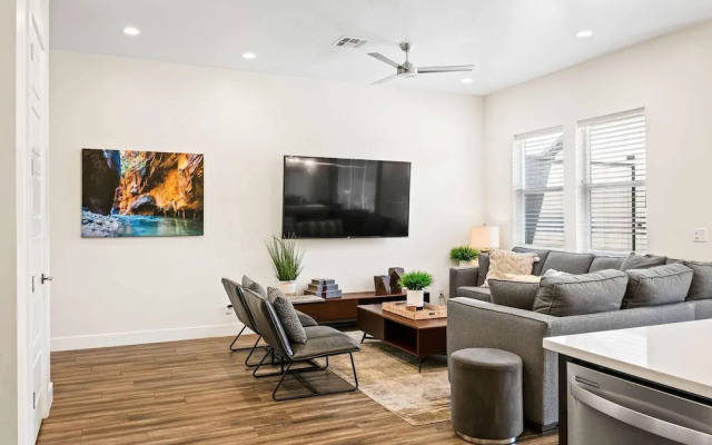 Red Cliffs Retreat Ocotillo #8 by RedAwning