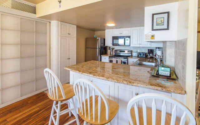 1777 Ala Moana Blvd-4 by RedAwning