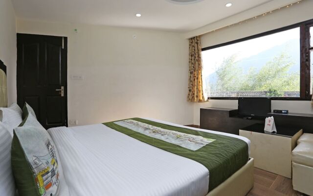 OYO 9392 Villa Riverine