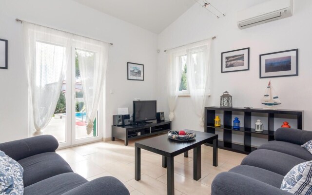 Beautiful Home in Medulin With Sauna, Wifi and 3 Bedrooms