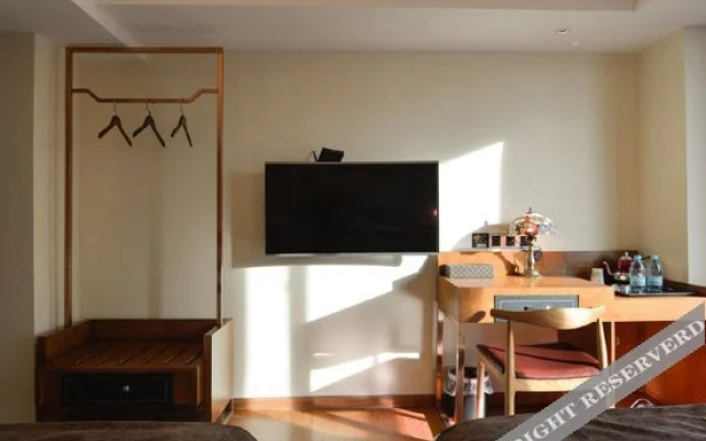 Victory Hotel (Beijing Road Pedestrian Street)