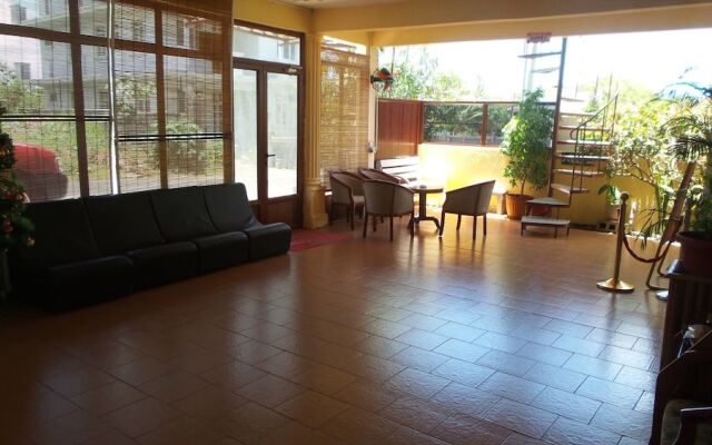 Sun 7 Guest House-Hotel