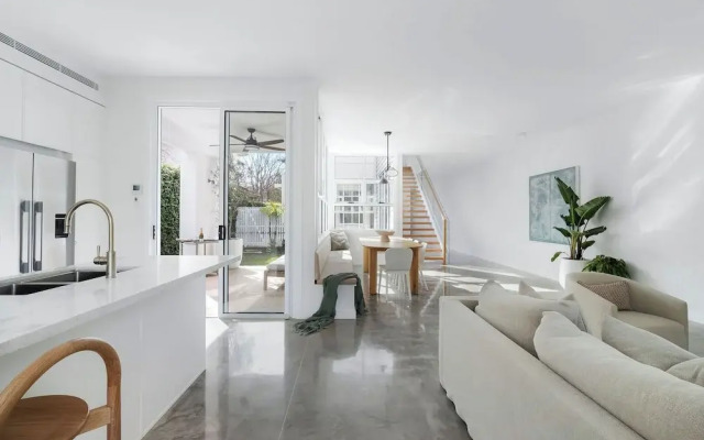 Rubus Residences, Berry - by Linnaeus Collection