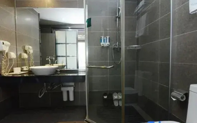 Qingmu Hotel (jiatianxia branch of Hefei railway station)