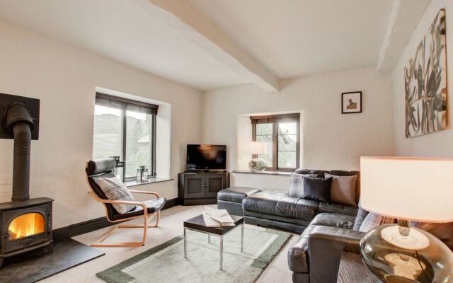 Provincial Holiday Home at Elterwater near River Brathay