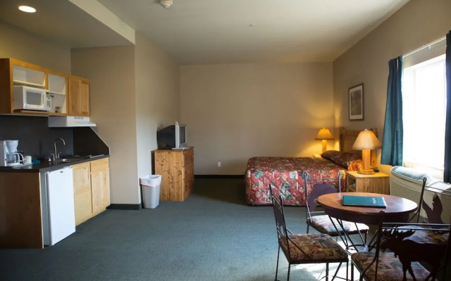 Boulder Creek Inn
