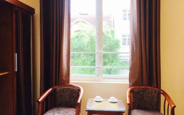 Saigon Palace by OYO Rooms