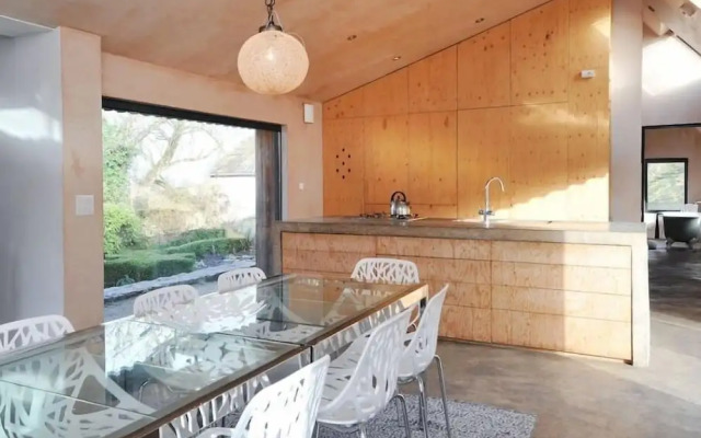 Award Winning 6-bed hot tub House in Batheaston