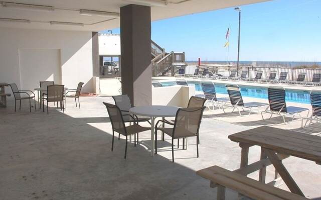 Island Winds West 170