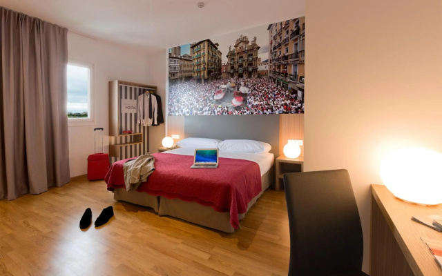 Iraipe Pamplona Hostal