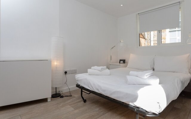 Studio Apartment in Clapham Common