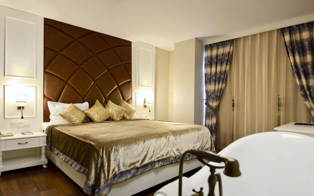 Adenya Hotel & Resort