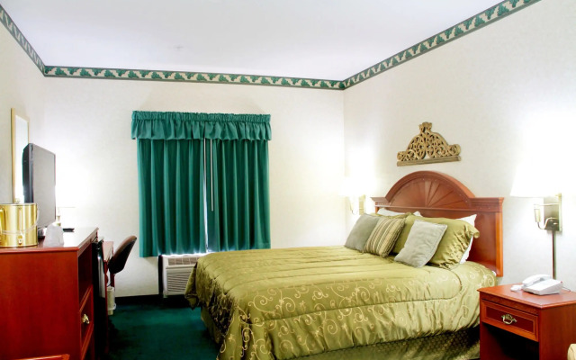 Grand Vista Hotel and Suites