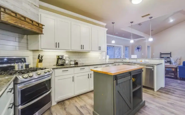 Spacious Lubbock Home w/ Private Pool & Yard!