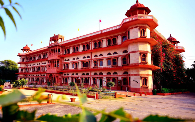 Umaid Palace- An Organic Retreat