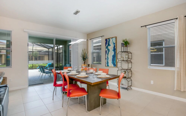 Broadaok Drive Villa Solterra 6091