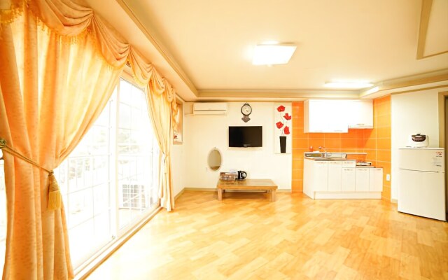 Ganghwa Donggeom Pension