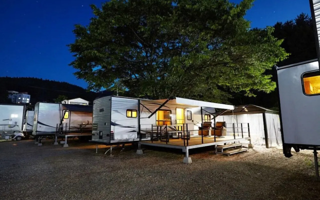 Sunshine Caravan