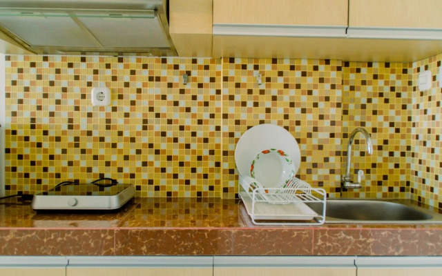 Comfortable and Simply Studio Apartment at Tamansari Skylounge