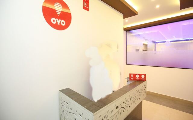 OYO 10152 Rail View Residency