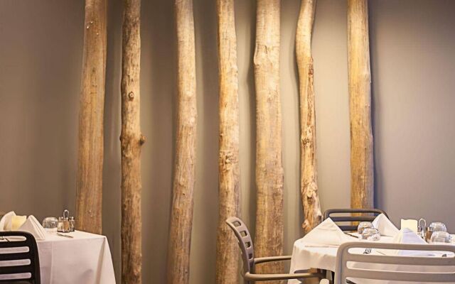 Le Saint Pierre Hotel