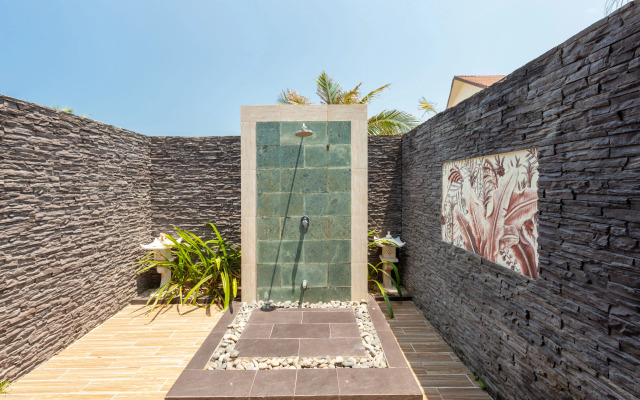 Robinson Nam Hoi An