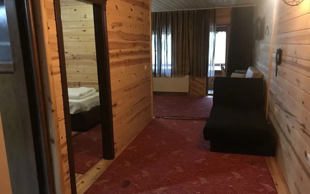 Yedigoller Hotel & Restaurant