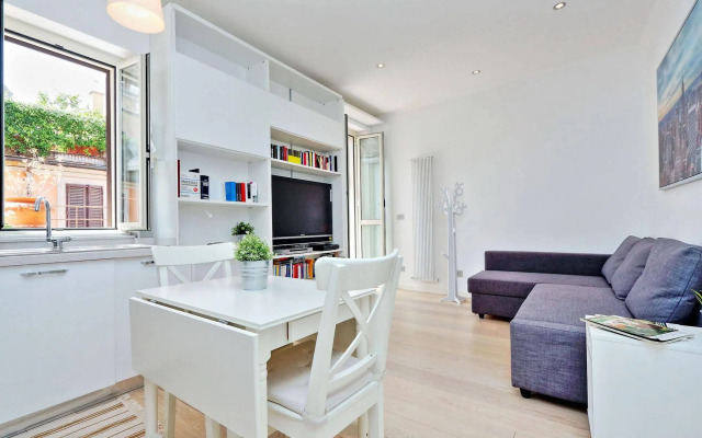 Spanish Steps Area - My Extra Home