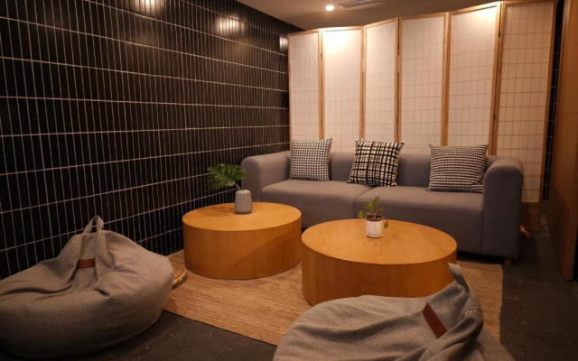 base WENDING Serviced Apartment