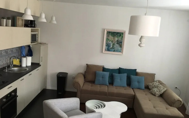 Square 44 Apartment