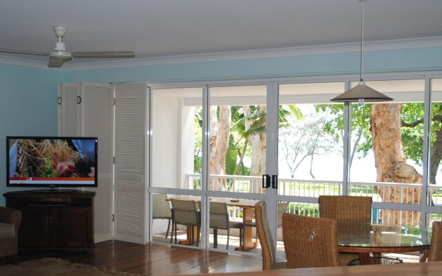 BeachView Apartments at Villa Paradiso