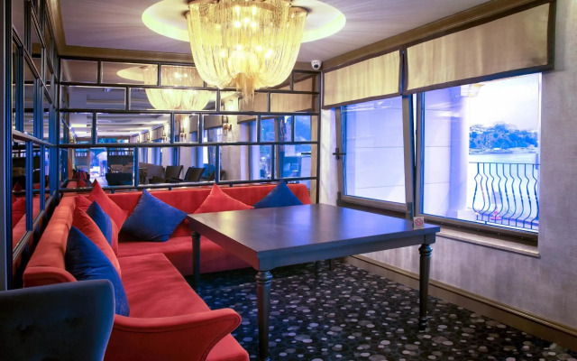 Northdoor Hotel