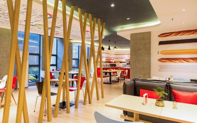 Ibis Neijiang North Railway station Hotel