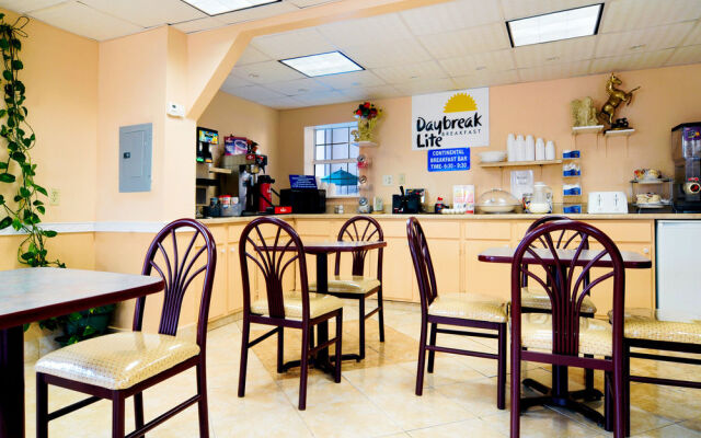 Days Inn Waycross