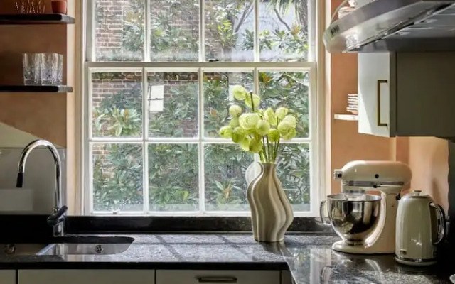 Belgravia Beauty - by Out of Office Lifestyle