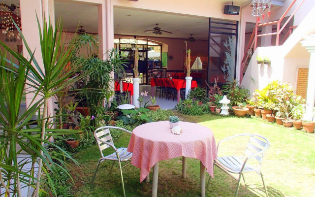 Tropical Sun Inn Palawan