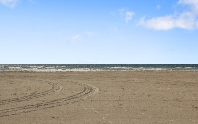 Island 118 2 Bedroom Condo