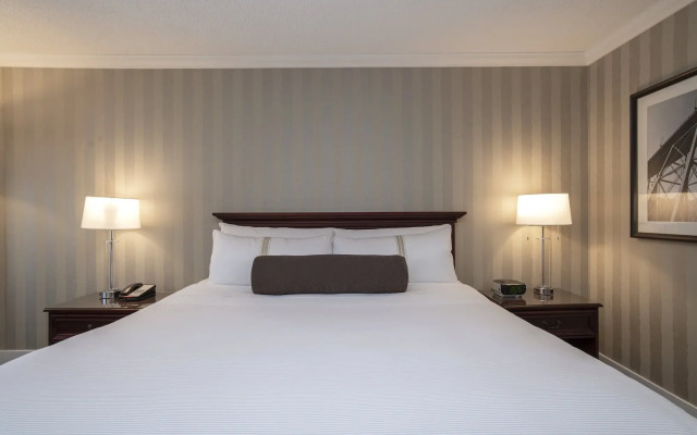 Sandman Signature Edmonton Downtown Hotel