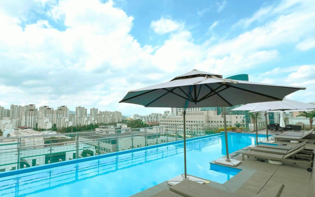 Skypark Central Seoul Pangyo