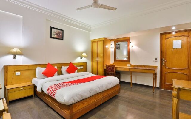 OYO 23288 Hotel Pinnacle