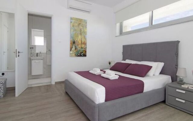 House Atlevh56 Protaras