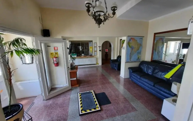 Residencial Metro Republica Santiago