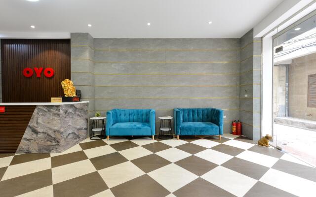 OYO 276 BH Hotel
